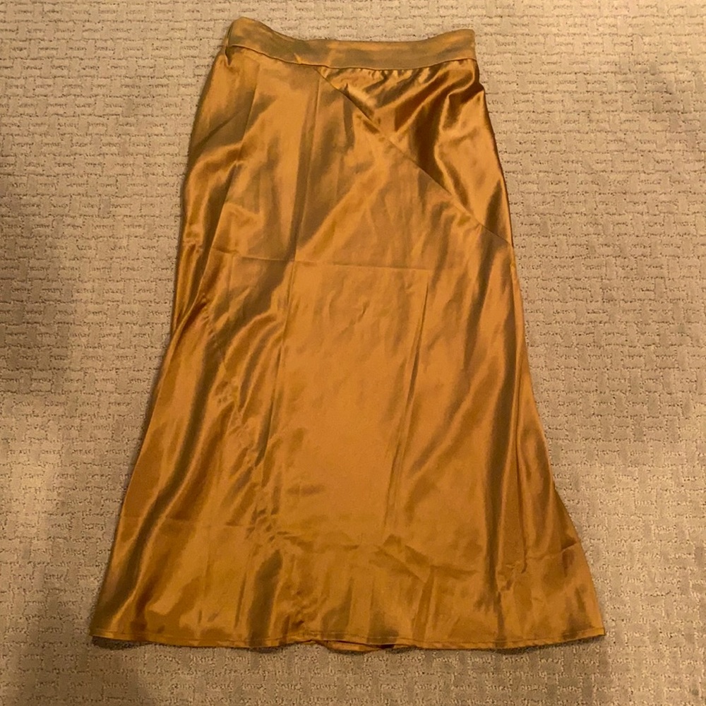 Satin skirt